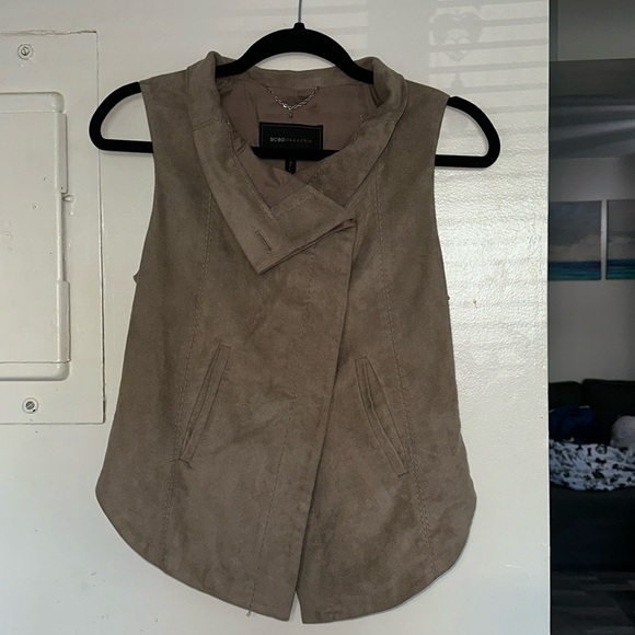 BCBG Maxazria Khaki Faux Suede Leather Sleeveless Button Up Vest - Picture 1 of 8